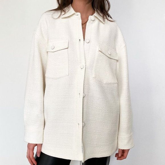 Aritzia Jackets & Blazers - Aritzia Babaton Joan Shirt Jacket/Shacket in white size 2